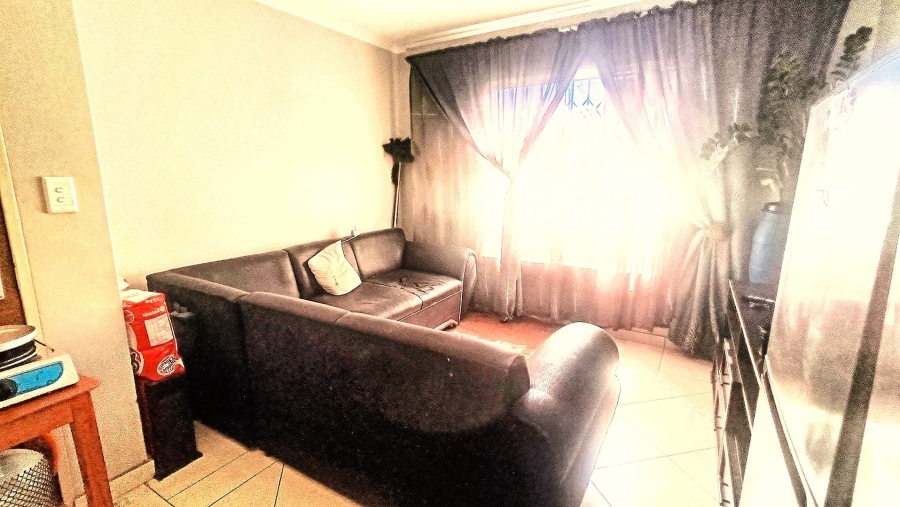 3 Bedroom Property for Sale in Clayville Gauteng