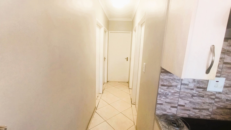 3 Bedroom Property for Sale in Clayville Gauteng