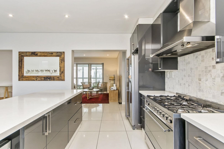 To Let 3 Bedroom Property for Rent in Bryanston Gauteng