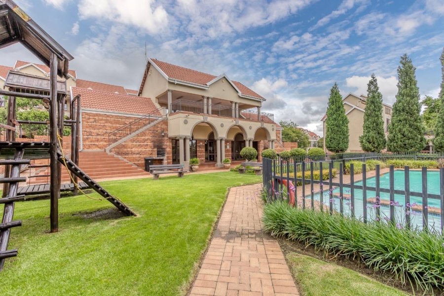 2 Bedroom Property for Sale in Bryanston Ext 4 Gauteng