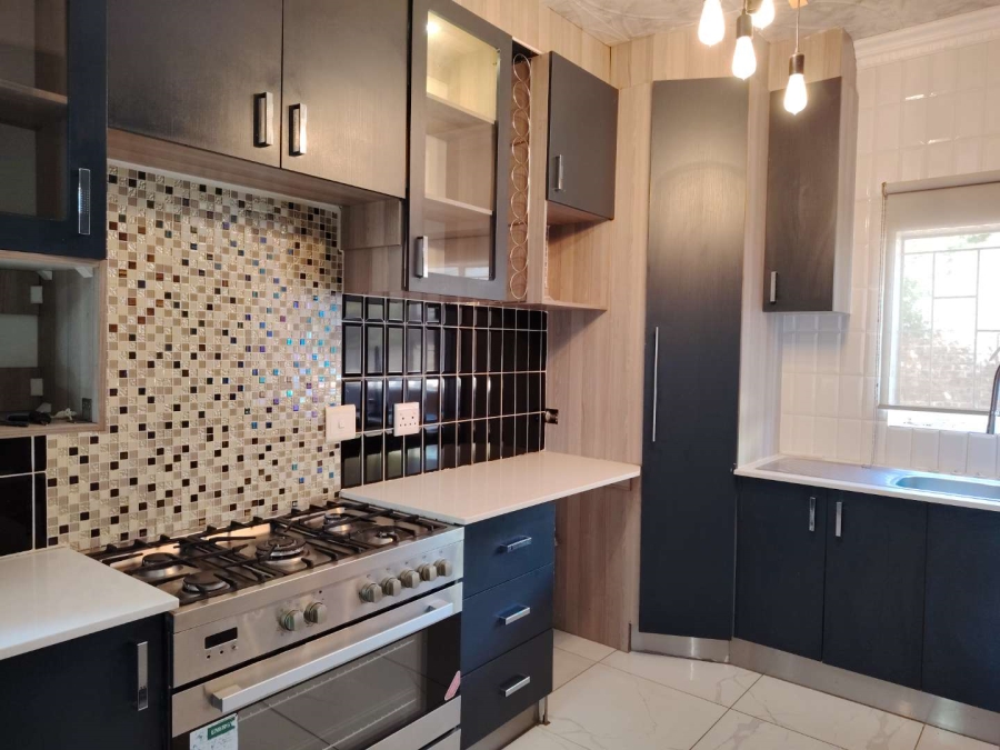 To Let 3 Bedroom Property for Rent in Garsfontein Gauteng