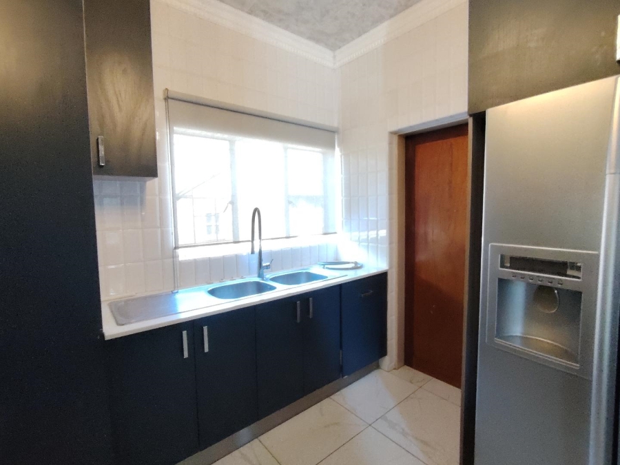 To Let 3 Bedroom Property for Rent in Garsfontein Gauteng