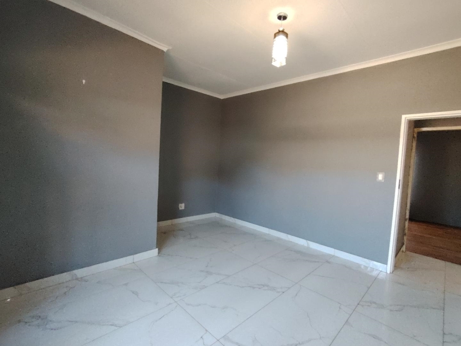 To Let 3 Bedroom Property for Rent in Garsfontein Gauteng