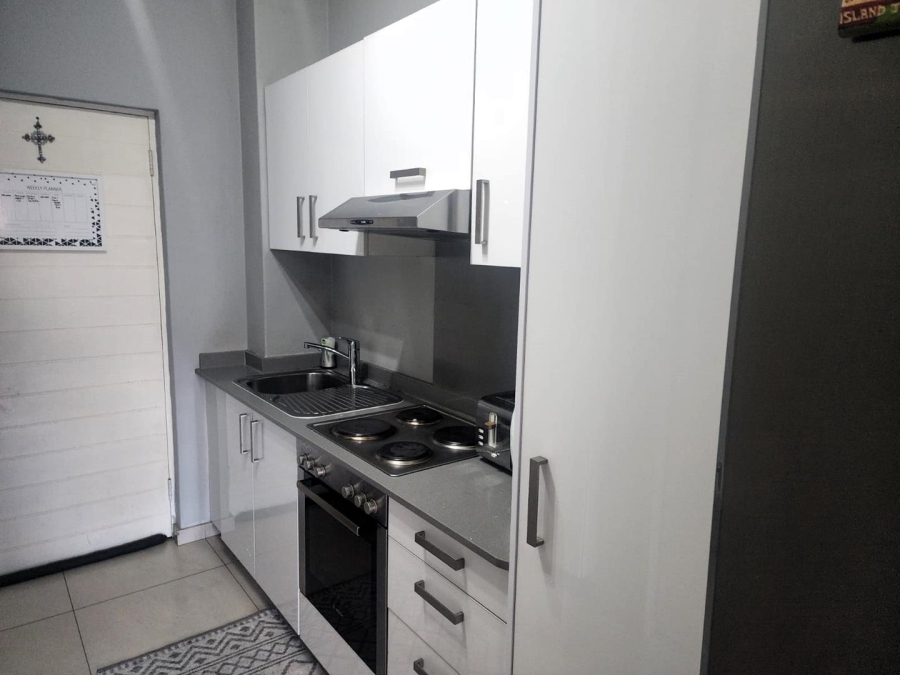 1 Bedroom Property for Sale in North Riding Gauteng
