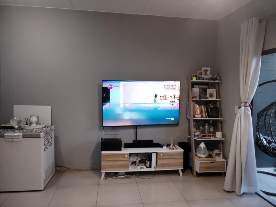 1 Bedroom Property for Sale in North Riding Gauteng
