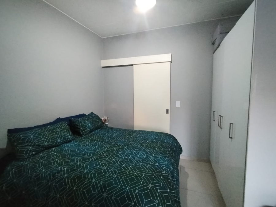 1 Bedroom Property for Sale in North Riding Gauteng