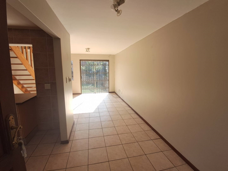 To Let 2 Bedroom Property for Rent in Noordwyk Gauteng