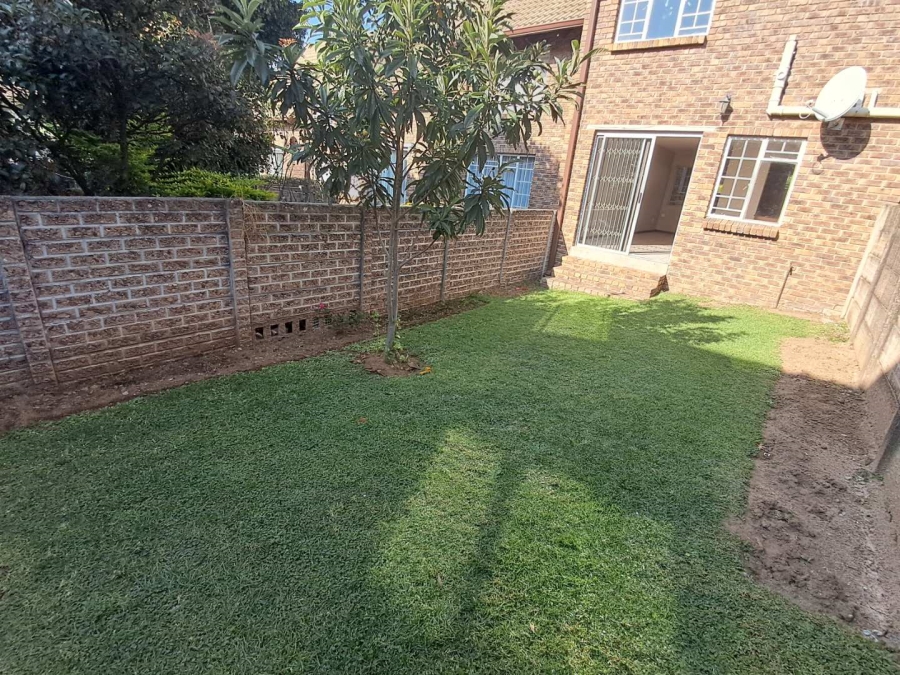 To Let 2 Bedroom Property for Rent in Noordwyk Gauteng