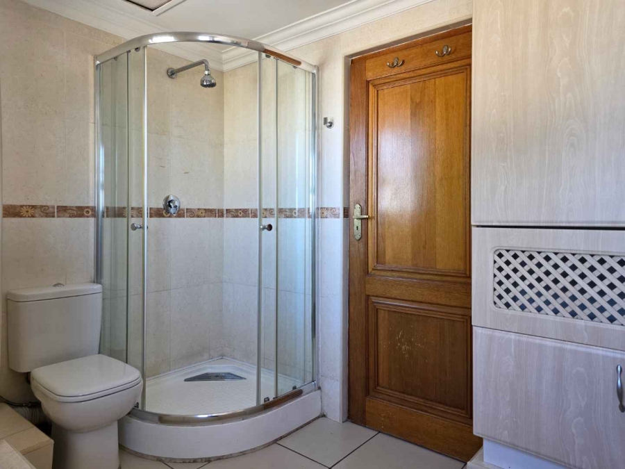 To Let 4 Bedroom Property for Rent in Strathavon Gauteng