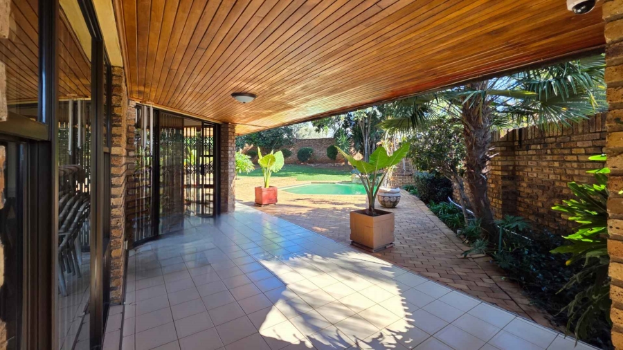 To Let 4 Bedroom Property for Rent in Strathavon Gauteng