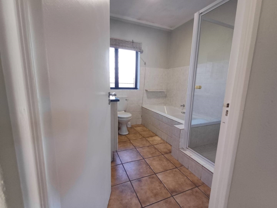 To Let 1 Bedroom Property for Rent in Darrenwood Gauteng