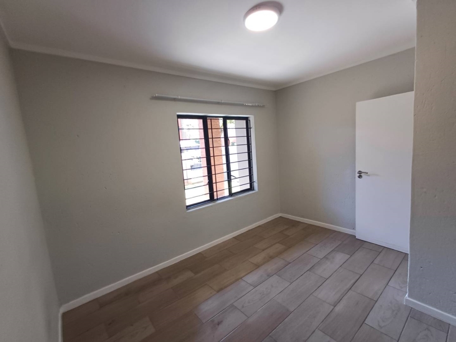 To Let 1 Bedroom Property for Rent in Darrenwood Gauteng