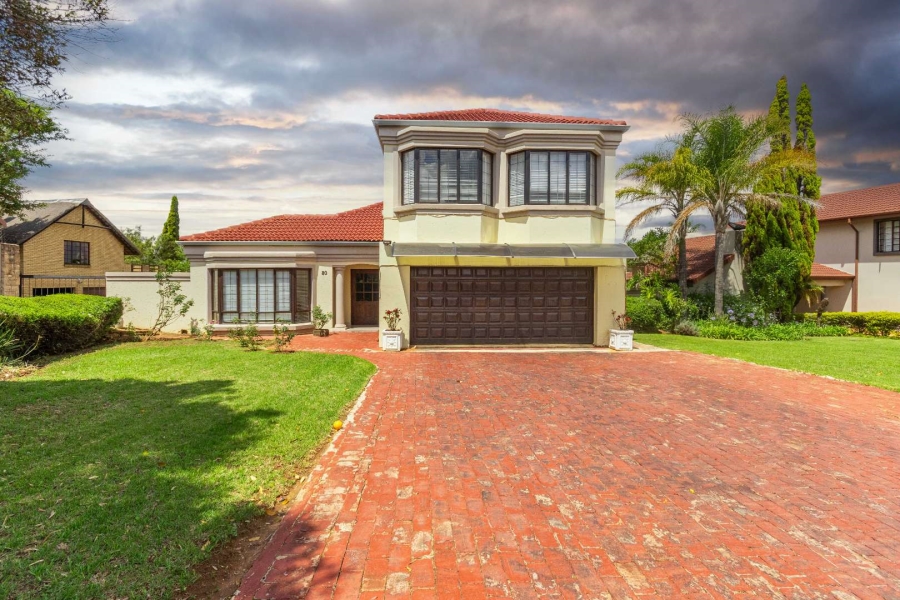 5 Bedroom Property for Sale in Moreleta Park Gauteng