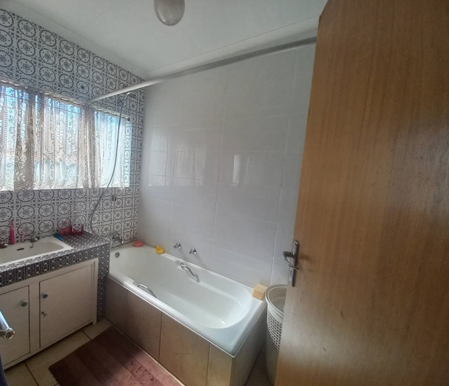 3 Bedroom Property for Sale in Ravenswood Gauteng