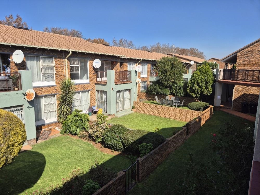 2 Bedroom Property for Sale in Ravenswood Gauteng