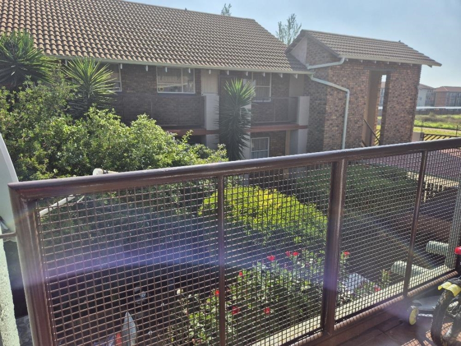 2 Bedroom Property for Sale in Ravenswood Gauteng