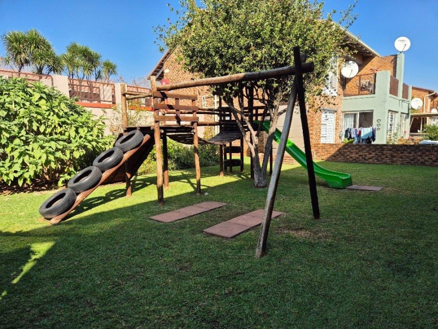 2 Bedroom Property for Sale in Ravenswood Gauteng