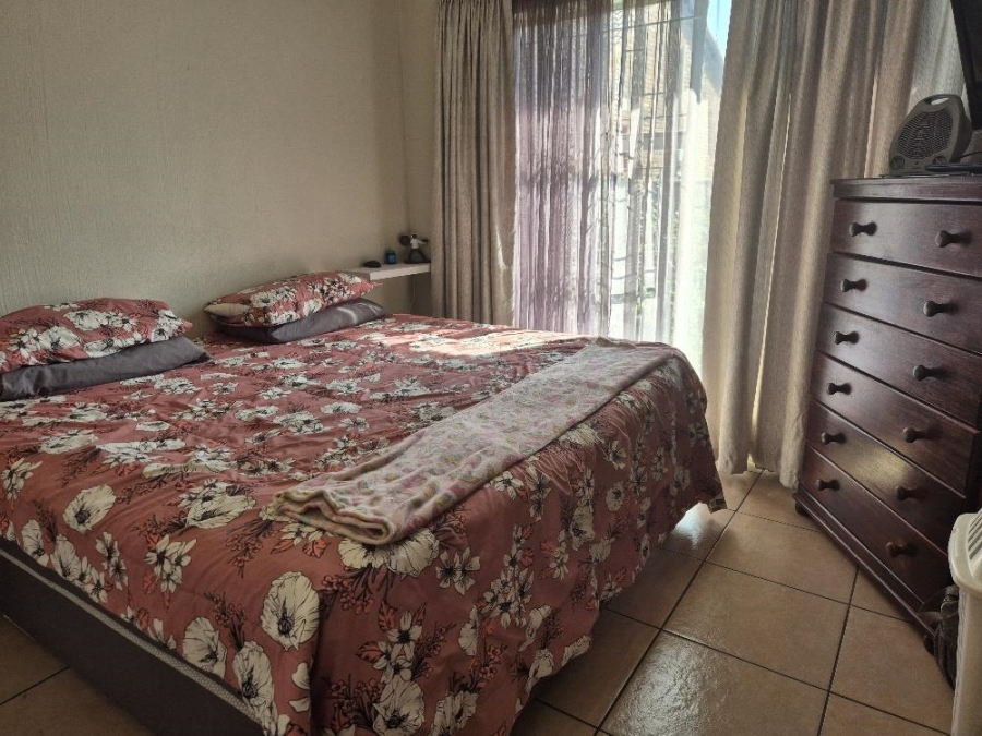 2 Bedroom Property for Sale in Ravenswood Gauteng
