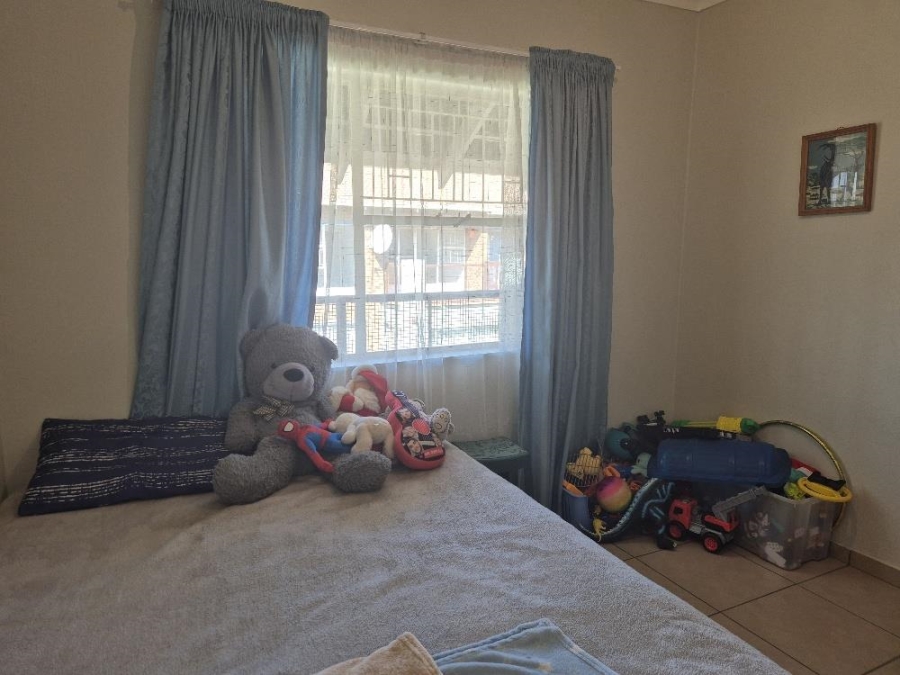2 Bedroom Property for Sale in Ravenswood Gauteng