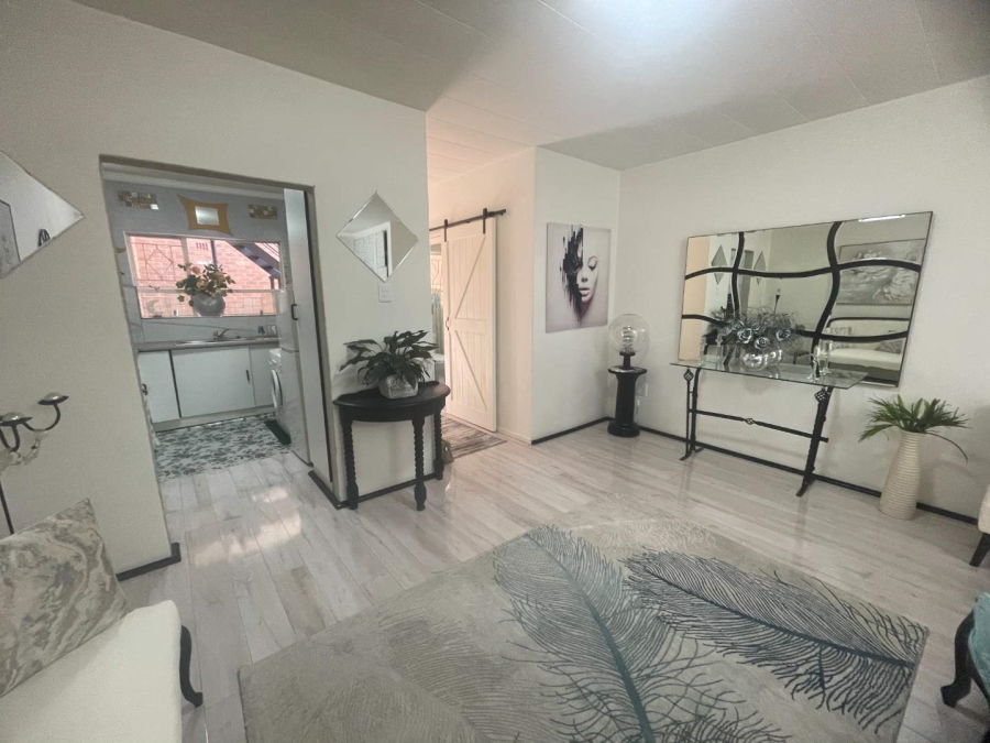 1 Bedroom Property for Sale in Rynfield Gauteng