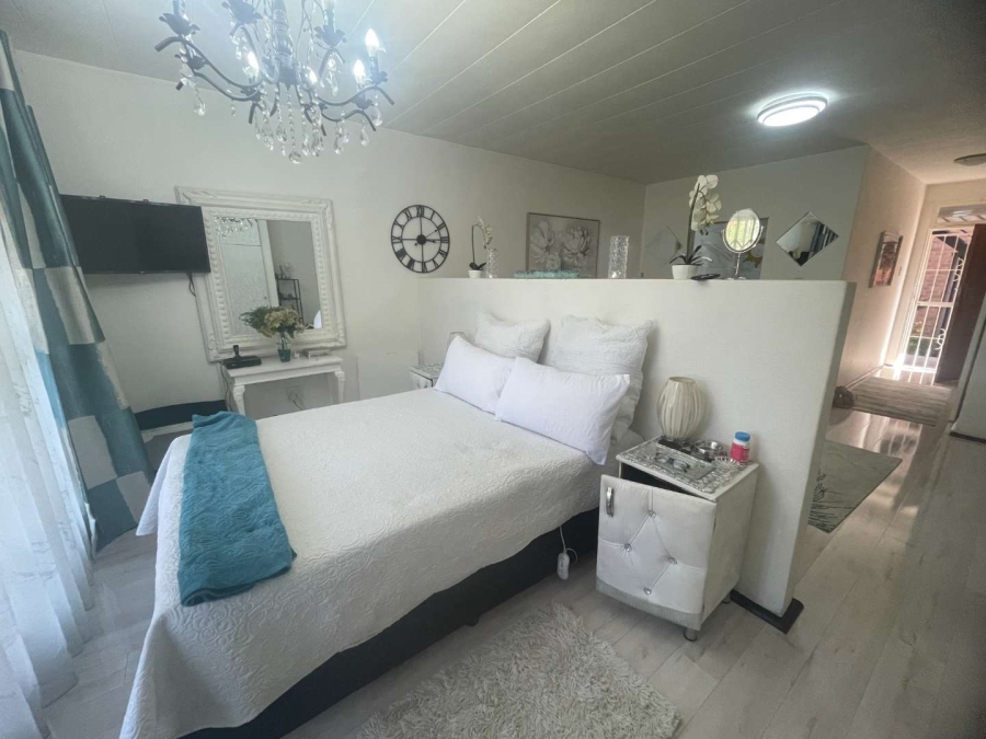 1 Bedroom Property for Sale in Rynfield Gauteng