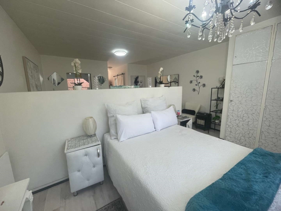 1 Bedroom Property for Sale in Rynfield Gauteng