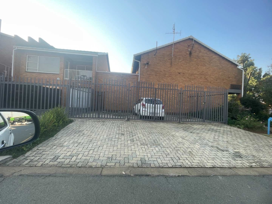 1 Bedroom Property for Sale in Rynfield Gauteng