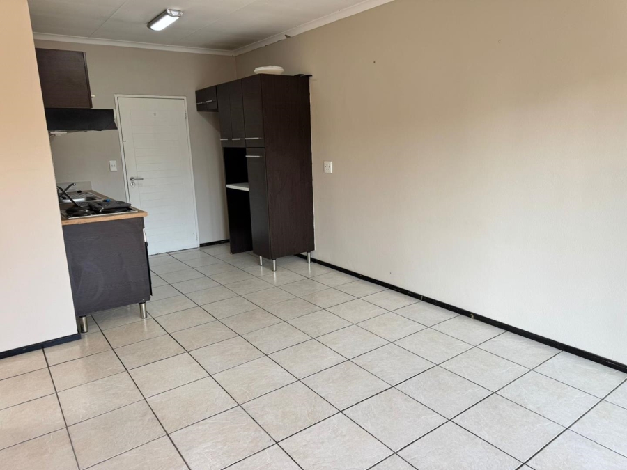 To Let 2 Bedroom Property for Rent in Noordhang Gauteng