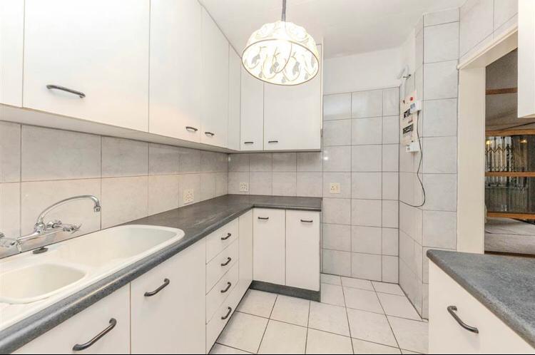 To Let 3 Bedroom Property for Rent in Florida Park Gauteng