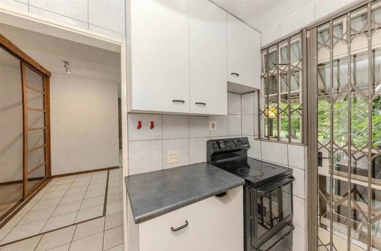 To Let 3 Bedroom Property for Rent in Florida Park Gauteng