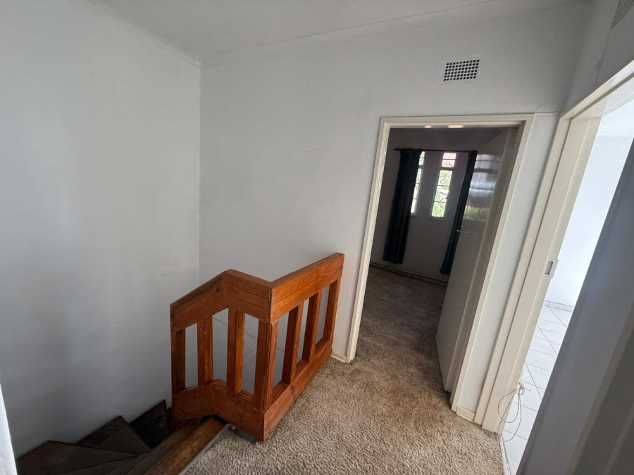 To Let 3 Bedroom Property for Rent in Florida Park Gauteng