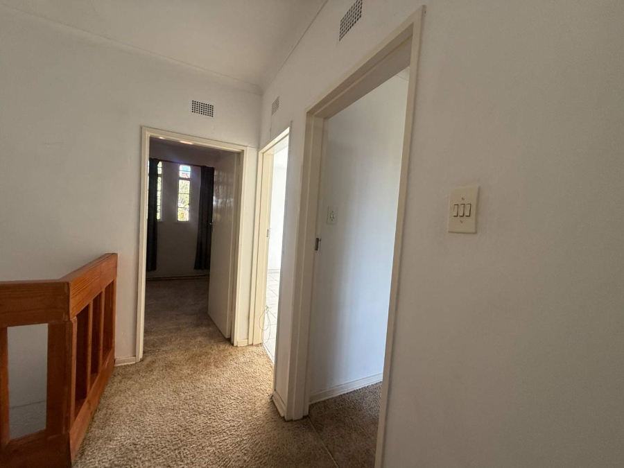 To Let 3 Bedroom Property for Rent in Florida Park Gauteng
