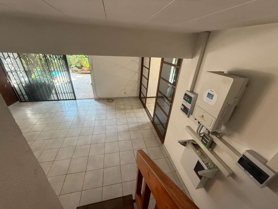 To Let 3 Bedroom Property for Rent in Florida Park Gauteng