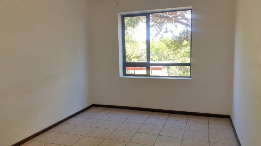 To Let 1 Bedroom Property for Rent in Jackal Creek Golf Estate Gauteng
