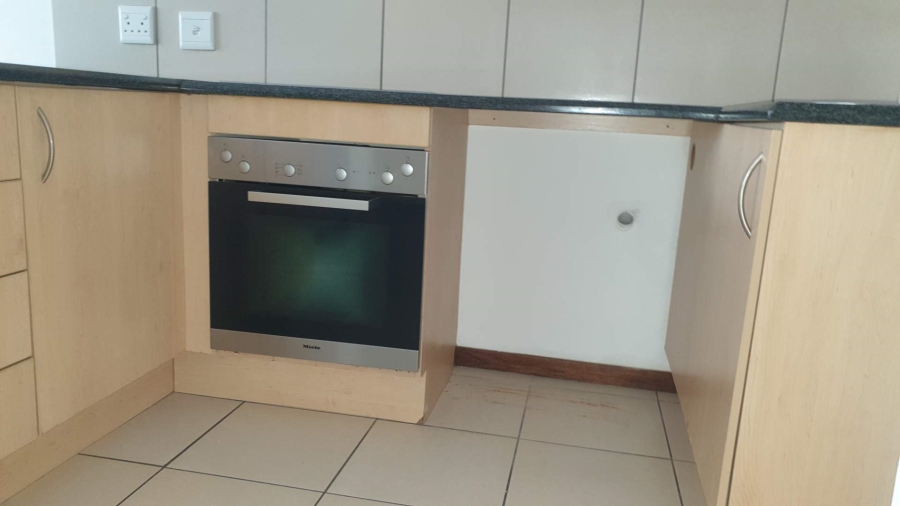 To Let 1 Bedroom Property for Rent in Jackal Creek Golf Estate Gauteng