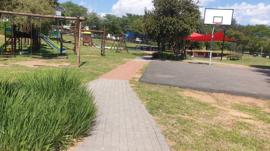 To Let 1 Bedroom Property for Rent in Jackal Creek Golf Estate Gauteng