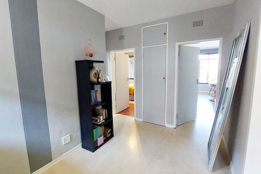 To Let 1 Bedroom Property for Rent in Craighall Park Gauteng