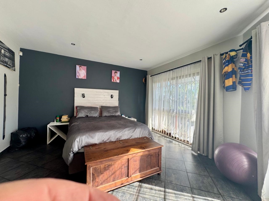 To Let 4 Bedroom Property for Rent in Waterkloof Ridge Gauteng