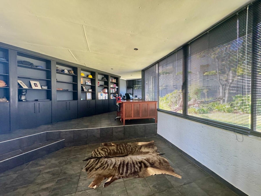 To Let 4 Bedroom Property for Rent in Waterkloof Ridge Gauteng