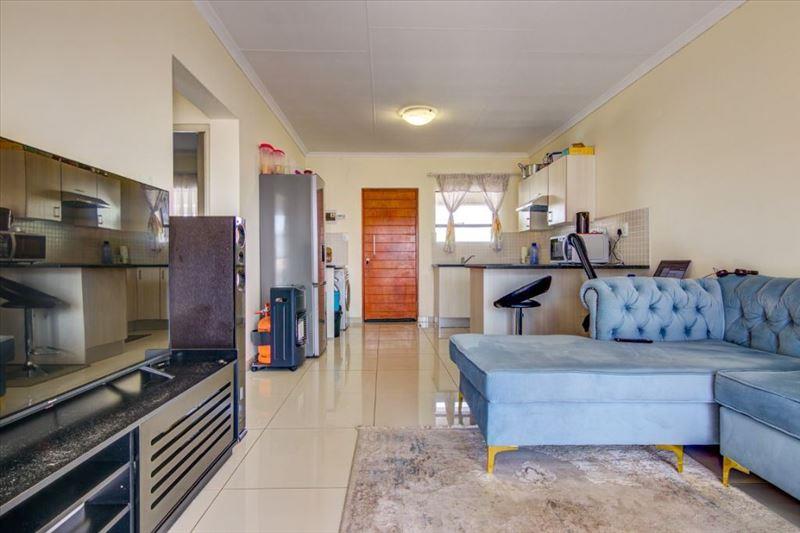 1 Bedroom Property for Sale in Pomona Gauteng