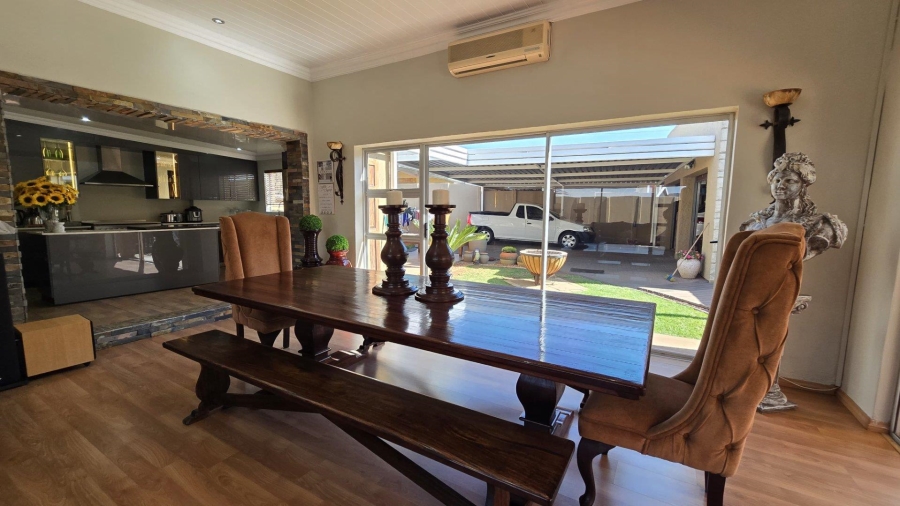 5 Bedroom Property for Sale in Raceview Gauteng