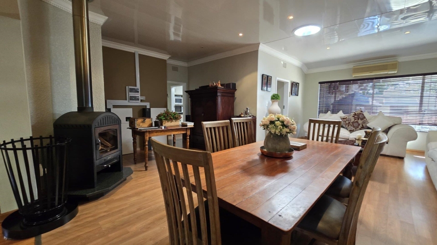 5 Bedroom Property for Sale in Raceview Gauteng