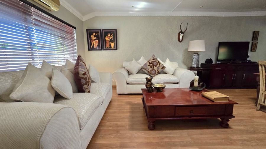 5 Bedroom Property for Sale in Raceview Gauteng