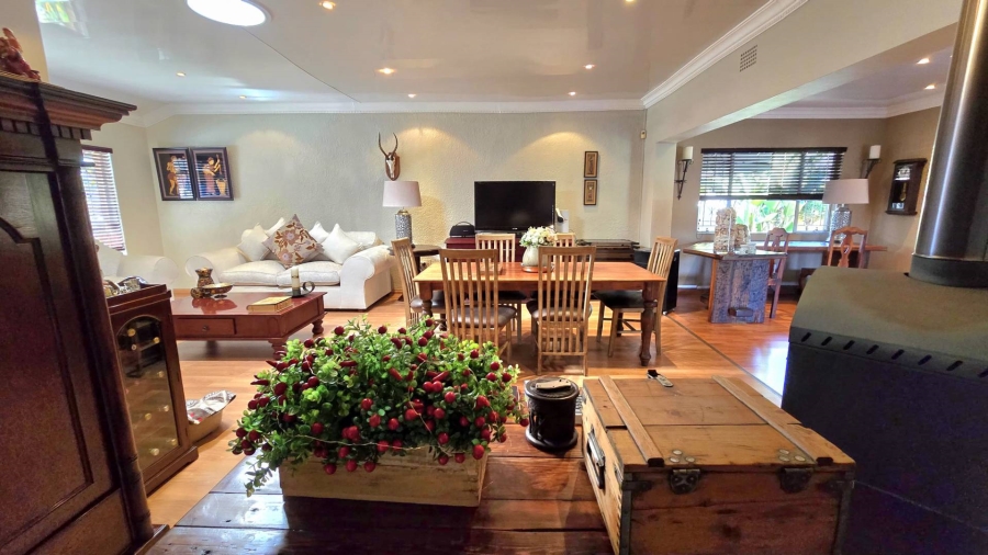 5 Bedroom Property for Sale in Raceview Gauteng