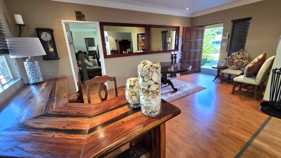 5 Bedroom Property for Sale in Raceview Gauteng