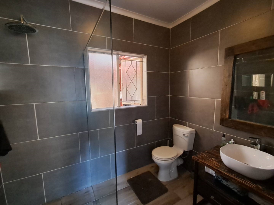 6 Bedroom Property for Sale in Mayfield Gauteng