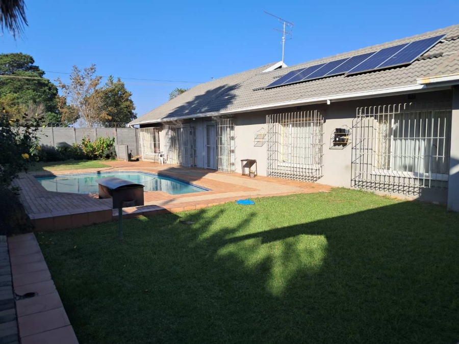 6 Bedroom Property for Sale in Mayfield Gauteng