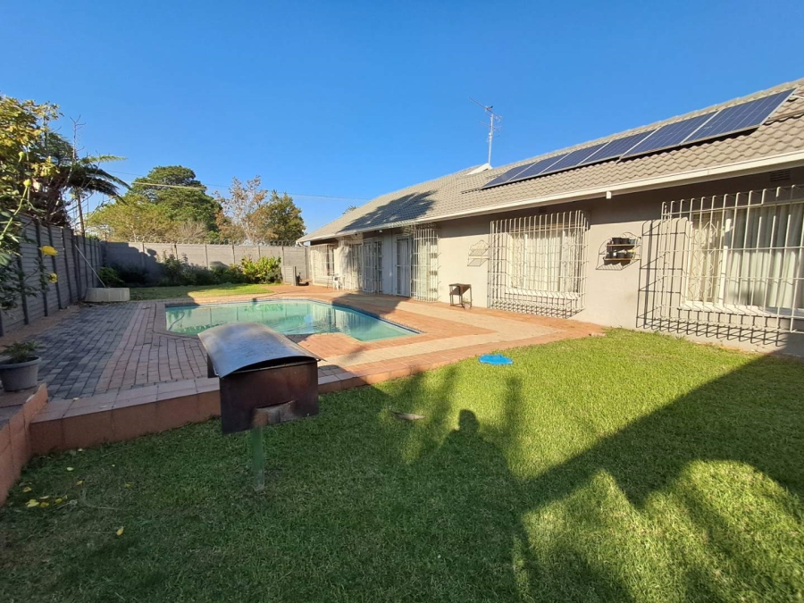6 Bedroom Property for Sale in Mayfield Gauteng