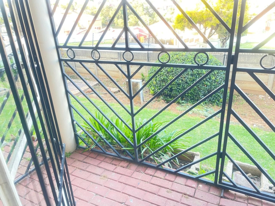 2 Bedroom Property for Sale in Winchester Hills Gauteng