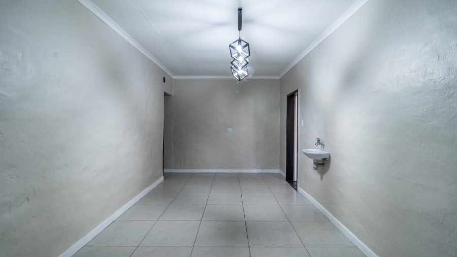 4 Bedroom Property for Sale in East Geduld Gauteng
